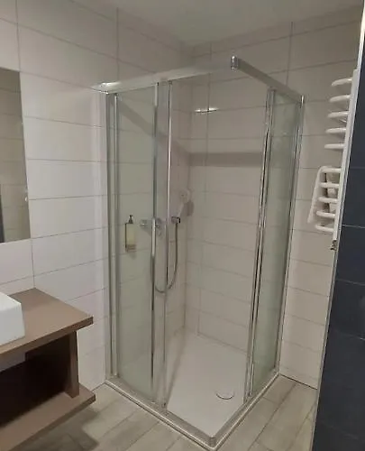 Czarna Gora Is17 * Sienna (Klodzko)