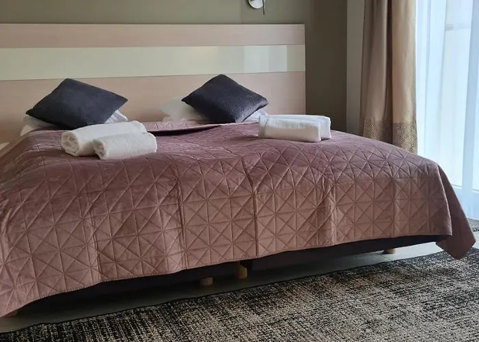 Czarna Gora Is17 Sienna (Klodzko)