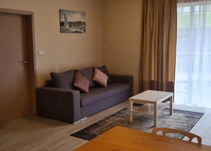 Apartment Czarna Gora Is17